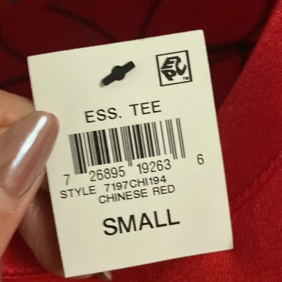 Alfani red essential tee. BNWT - Picture 4 of 7